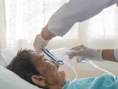 Hospital patient receiving inhaled drug
