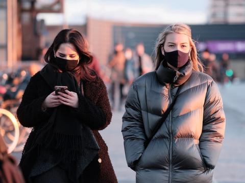 Women wearing masks in Copenhagen