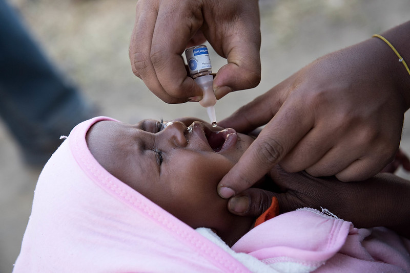 polio vaccination