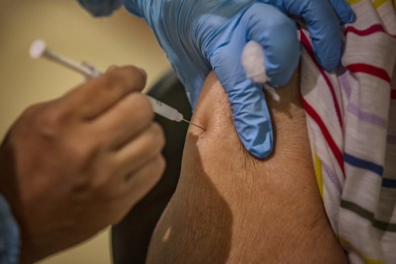 Study finds no safety issues with most recent mRNA COVID vaccines
