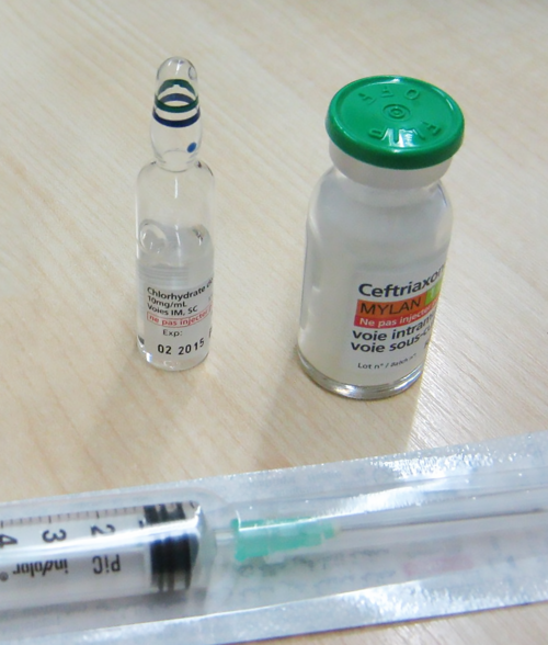 Vial of ceftriaxone with needle and syringe