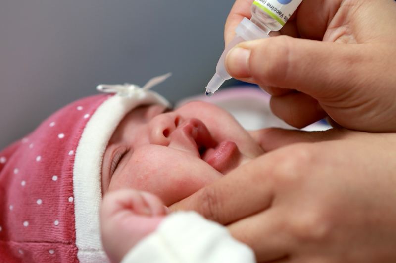 Baby receiving vaccine