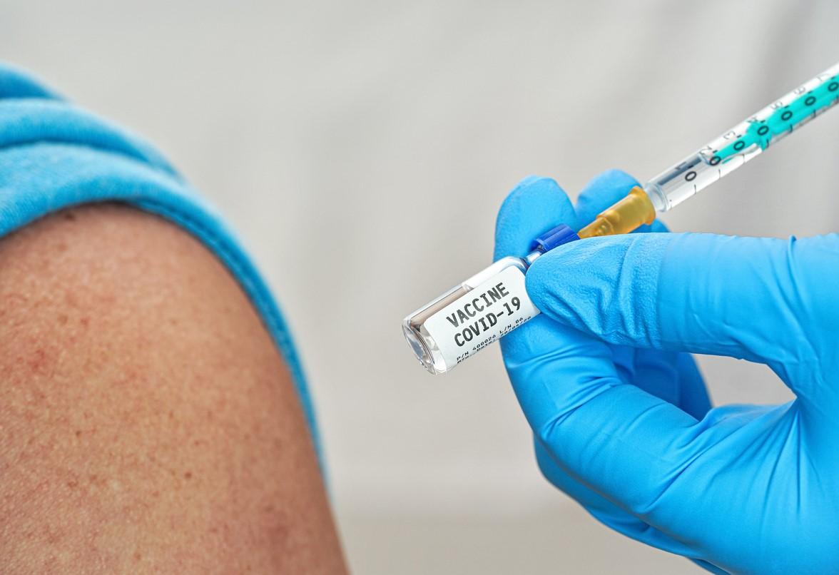 Arm with covid vaccine
