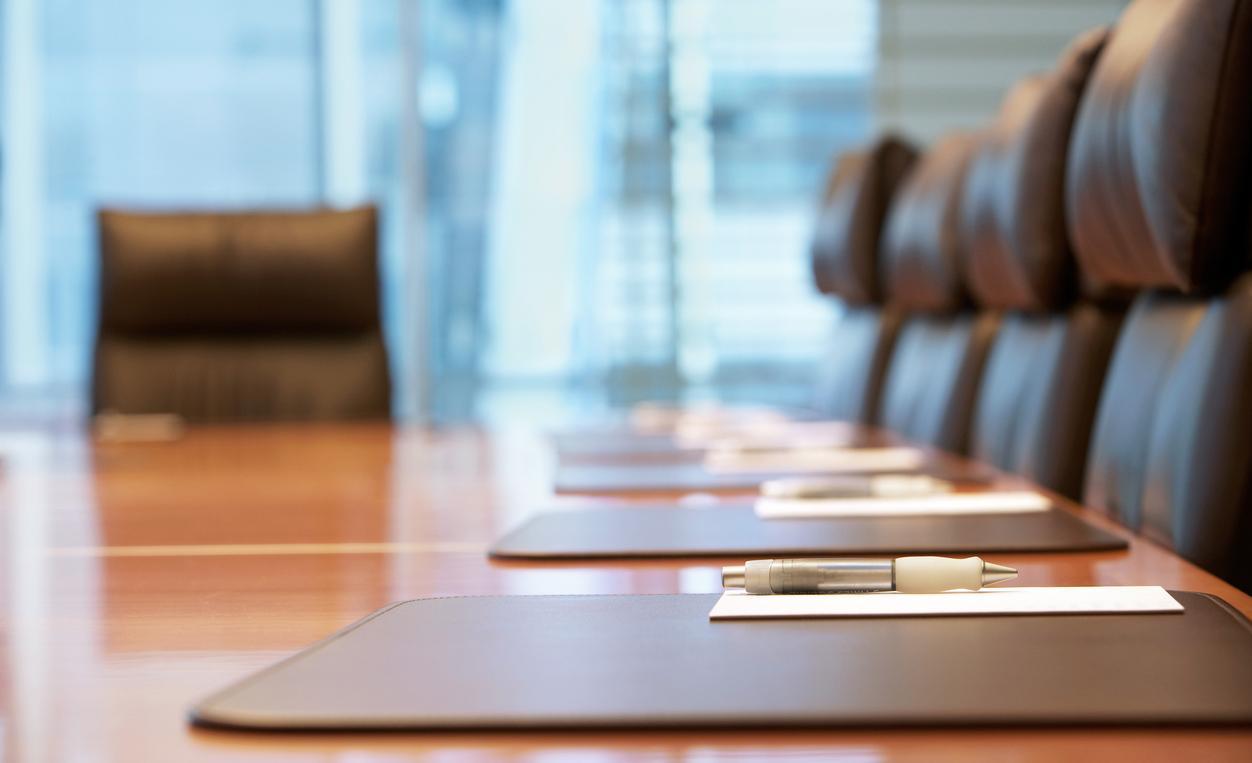 empty conferenc table