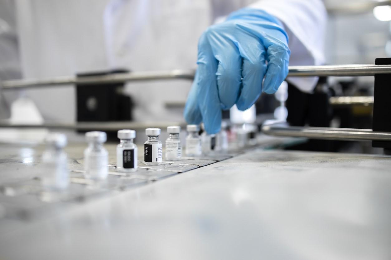 Vaccine assembly line