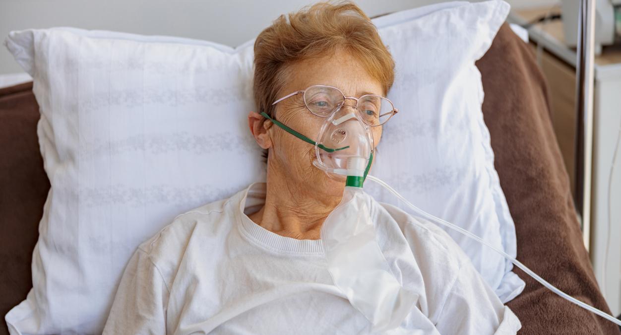 呼吸道合道合病毒（RSV）老年妇女