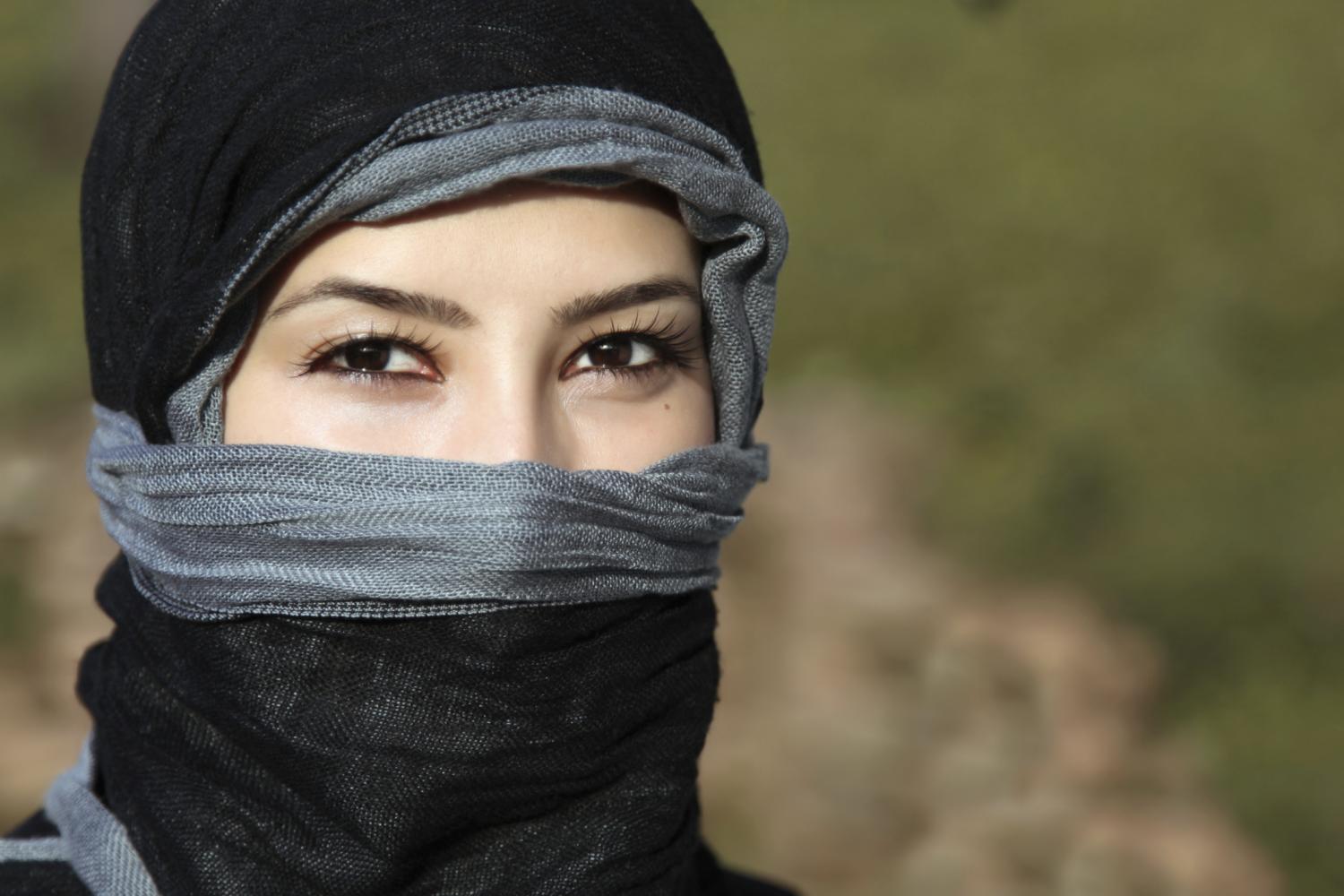 Arab woman with veil