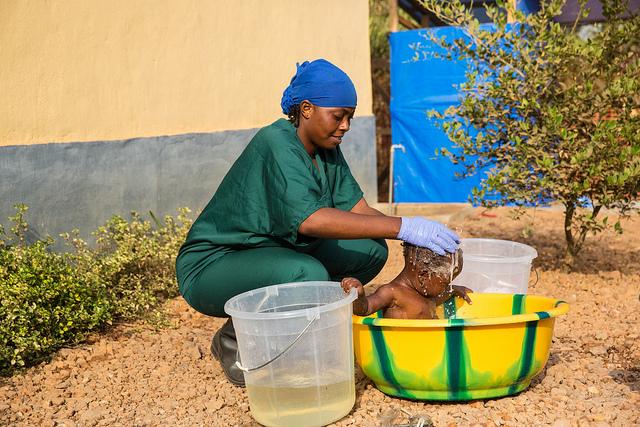Baby bath in Ebola ETU