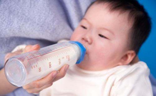 Baby bottle feeding