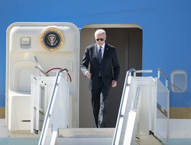 Biden exiting plane