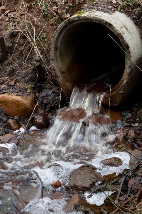 Concrete drainage pipe