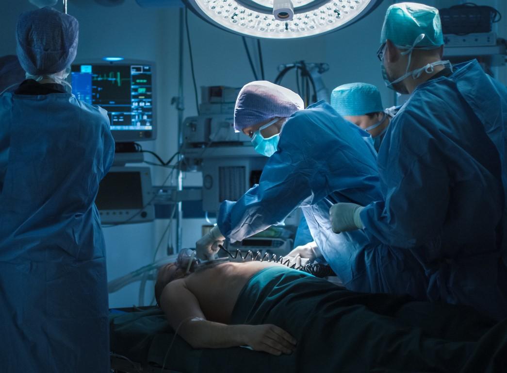 Defibrillation in operating room