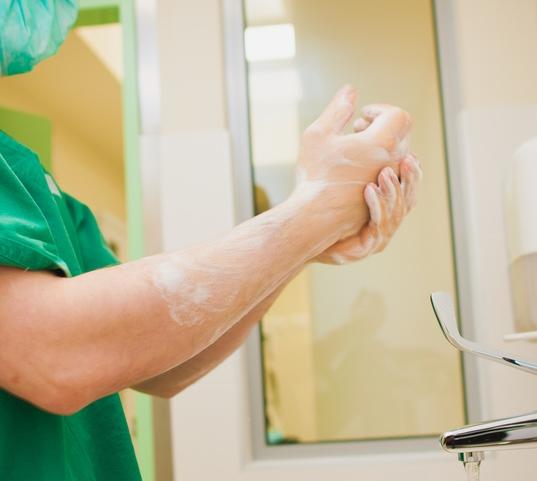 Doctor washing hands