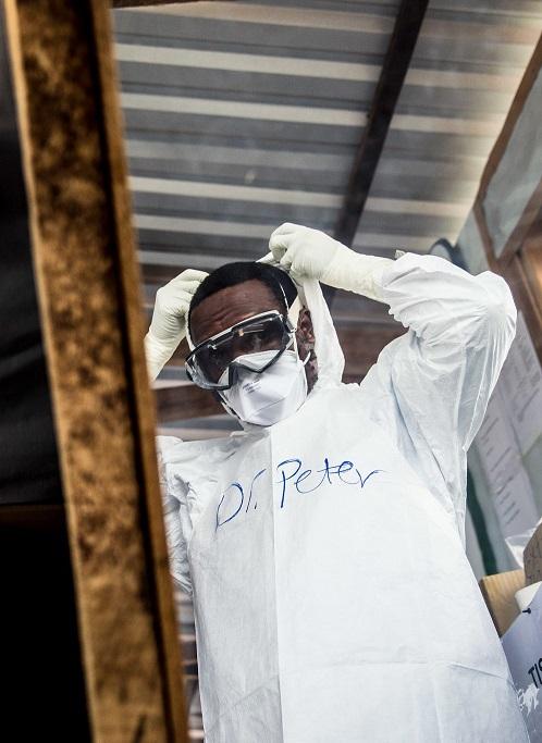 Ebola donning PPE