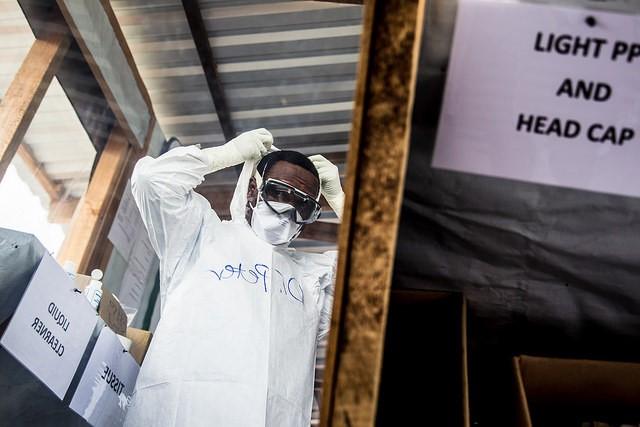 Donning personal protective equipment Ebola