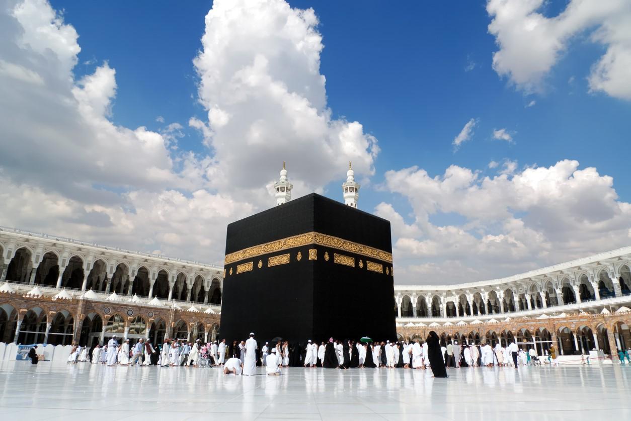 Kaaba in mosque in Mecca