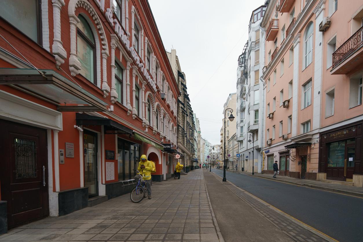 Moscow empty street