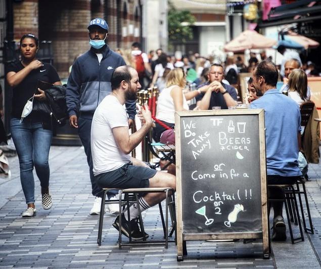 Outdoor pandemic dining