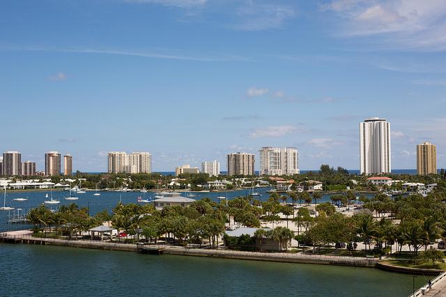 Pallm Beach skyline