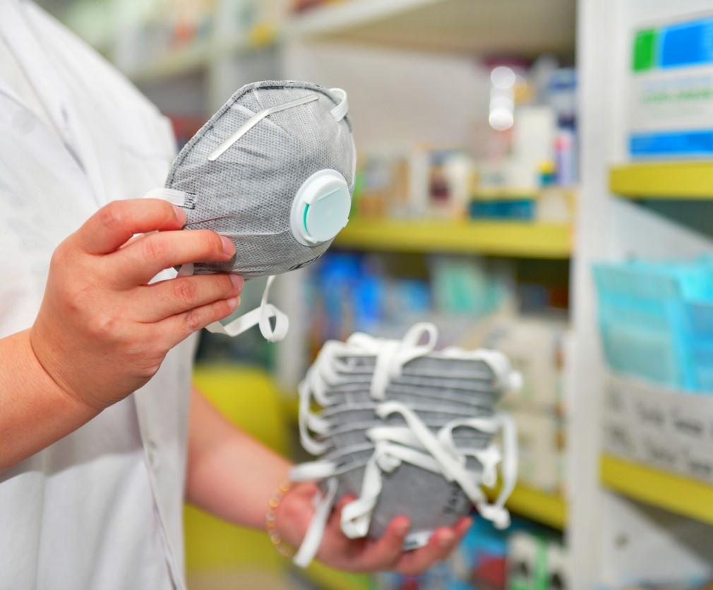 Respirators in pharmacy