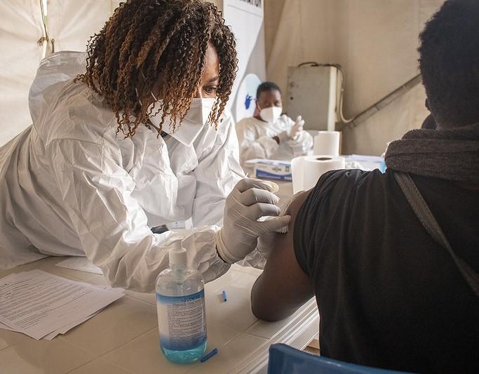COVID vaccination in Rwanda