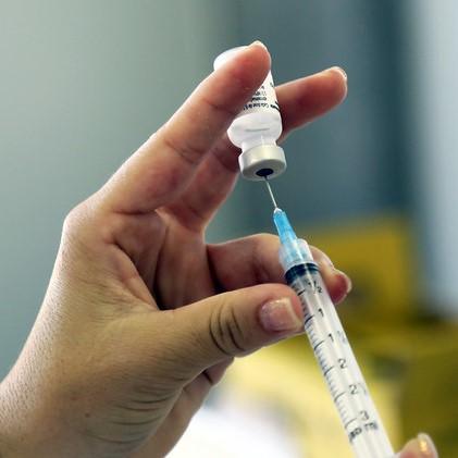 Vaccine syringe and vial