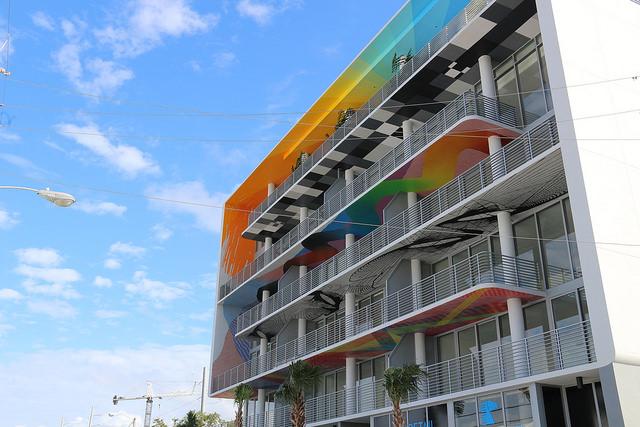 Wynwood Building-arctic penguin Flickr cc