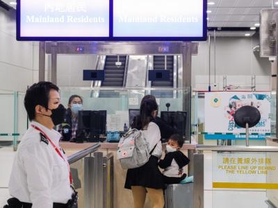 China Hong Kong airport masking
