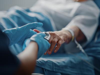 Hospital patient pulse oximeter