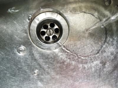 Hospital sink