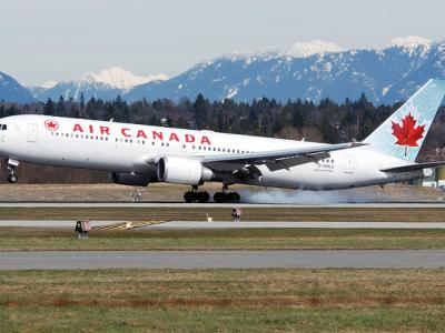 Air Canada jet at Vancouver airport