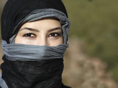 Arab woman with veil