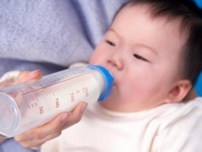 Baby bottle feeding