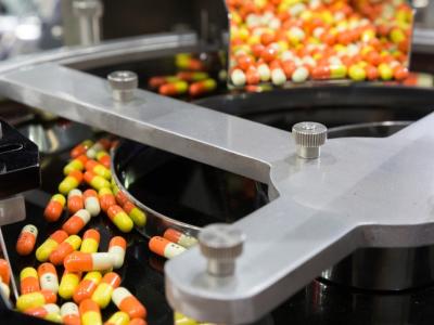 Antibiotic capsule manufacturing