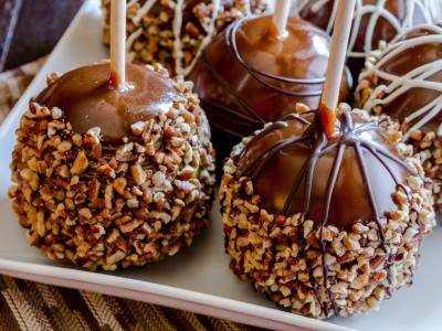 Caramel apples