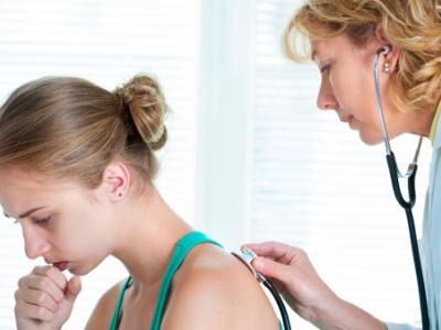 Coughing patient with doctor
