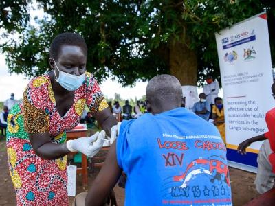 COVID vaccination in Uganda