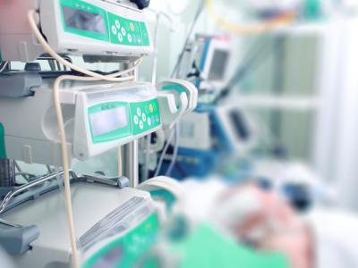 Critically ill patient in hospital