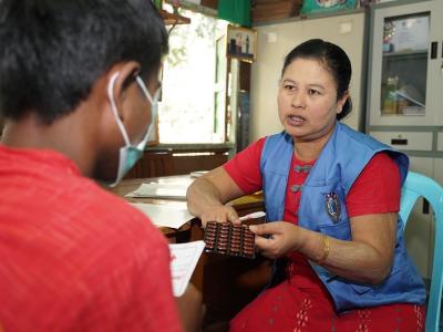 Dispensing tuberculosis drugs