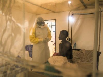 Doctor with Ebola patient DR Congo