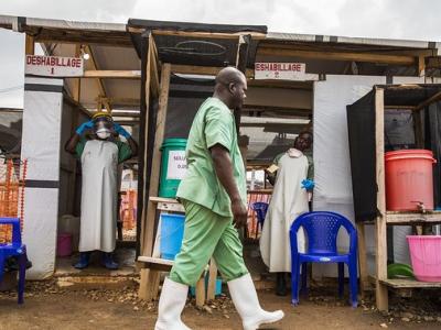 DR Congo Ebola doctor by decontamination room