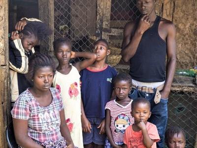 Family under Ebola quarantine