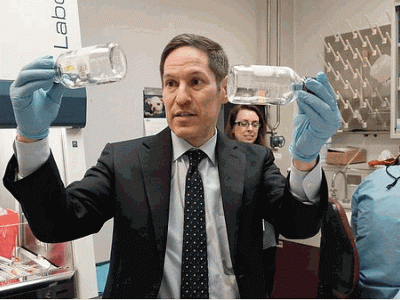 Frieden demonstrates bottle test