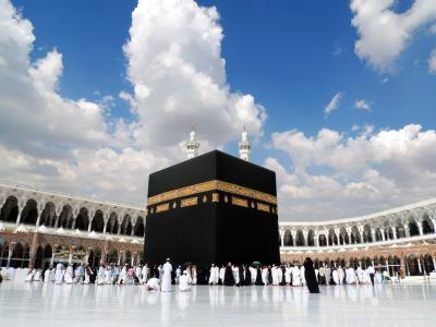Kaaba in mosque in Mecca