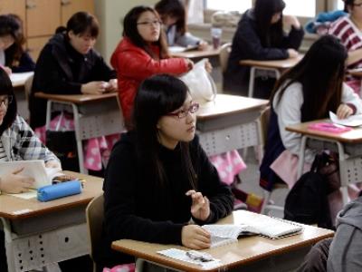 South Korean schoolchildren