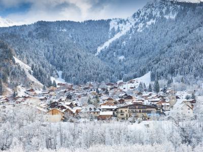 Les Contamines, France, ski village