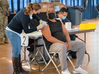 Man getting the COVID vaccine