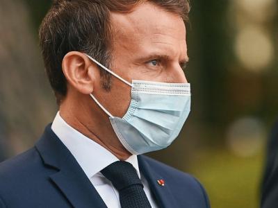 French President Emmanuel Macron wearing mask