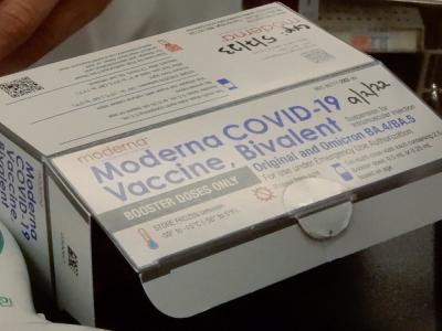 Moderna bivalent vaccine box