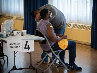 Moderna booster vaccination